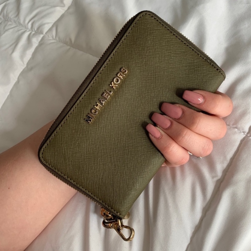 NWOT Michael Kors Wallet